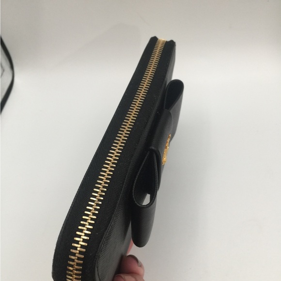 Authentic PRADA Saffiano Ribbon long wallet - Picture 5 of 14